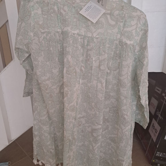 Roller Rabbit Serafena Floral Tunic Sz M NWT pale green Excellent - Picture 8 of 12